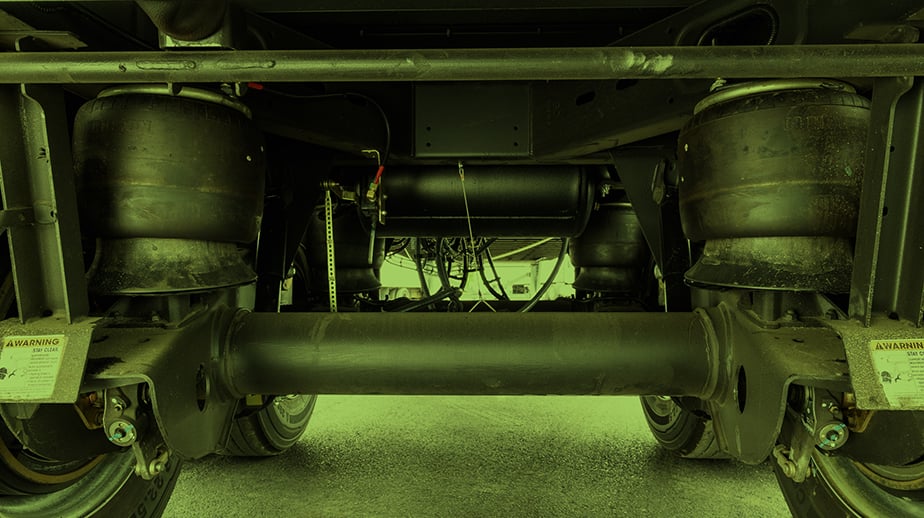 Choosing the Right Suspension for Your Fleet: Air Ride vs. Spring Ride